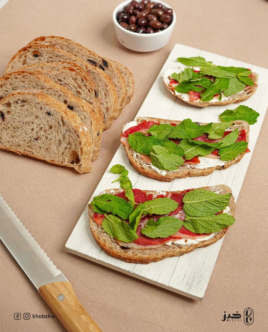 Olive Sourdough - Khobz